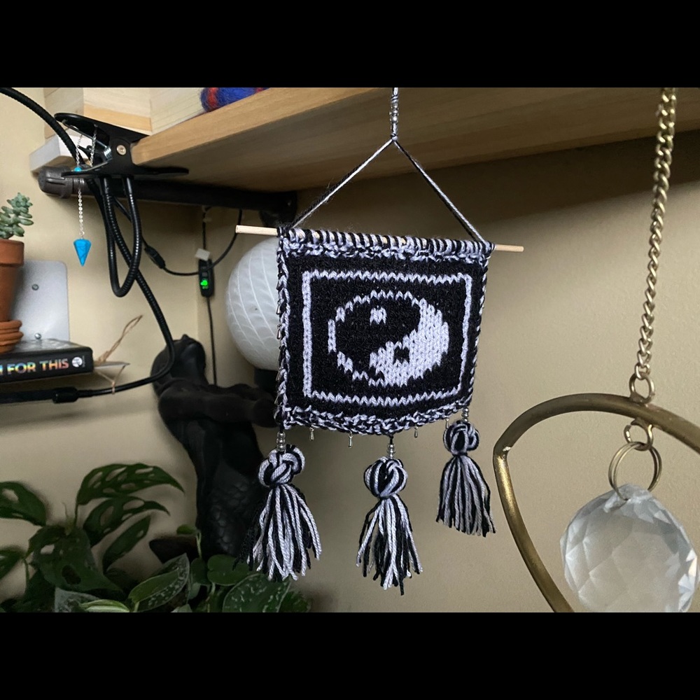 Ying Yang wall tapestry